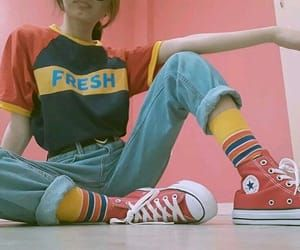 80's Clothes Are Making Their Way Back To High school Students – Nix News